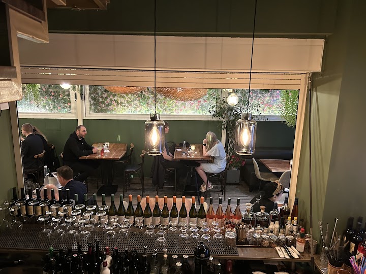 Watch our ΤΑΜΑΜ Restaurant review