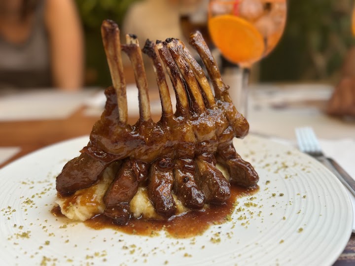 Watch our ΤΑΜΑΜ Restaurant review