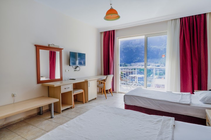 Watch our Meriç Hotel Turunç review