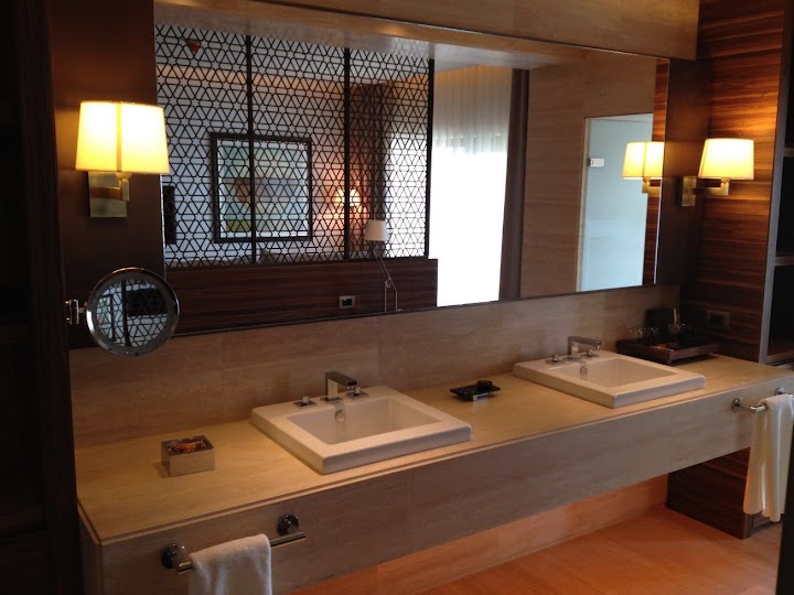 Watch our D Maris Bay review