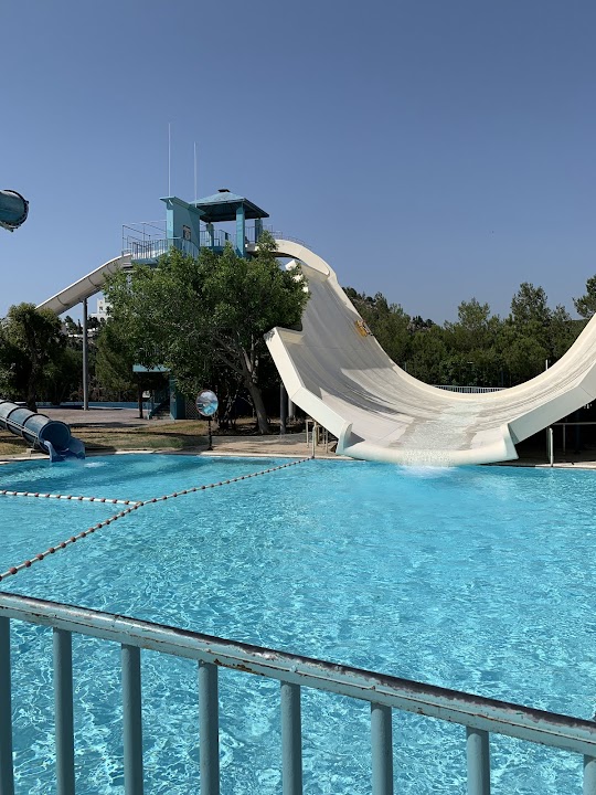 Watch our WaterPark review