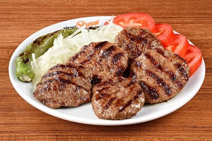 Watch our Köfteci Yusuf review