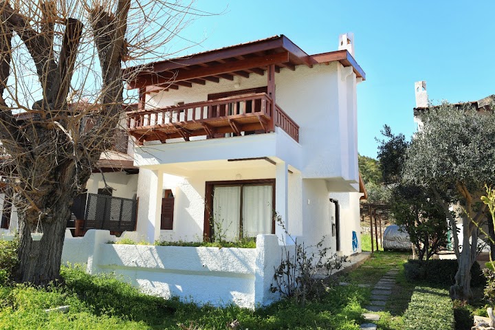 Watch our Aktur Camping review