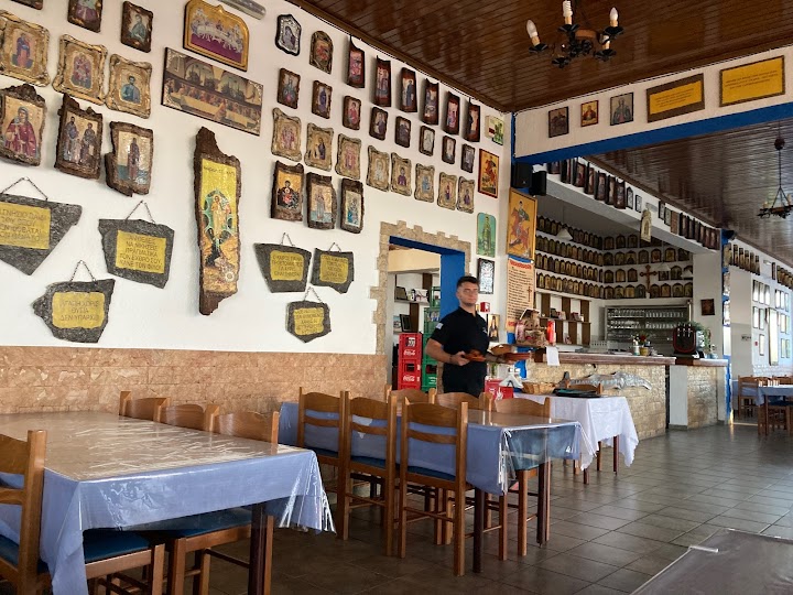 Watch our Mimakos Taverna- nunta Vula review