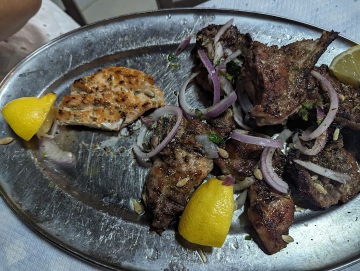 Watch our Mimakos Taverna- nunta Vula review