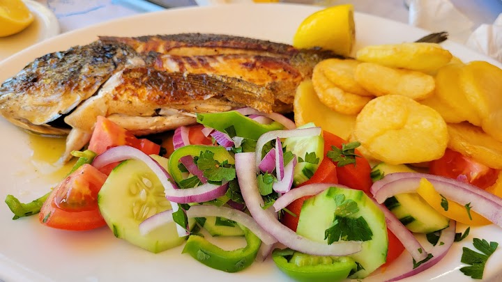 Watch our Mouria Restaurant - Maria review