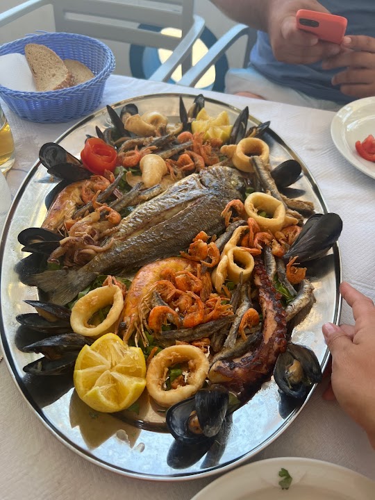 Watch our Mouria Restaurant - Maria review