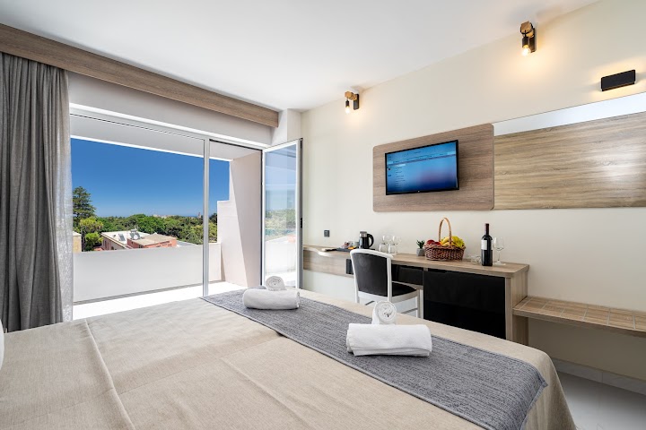 Watch our Castellum Suites - All Inclusive review