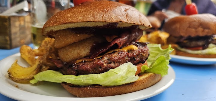 Watch our Mojito beach bar review