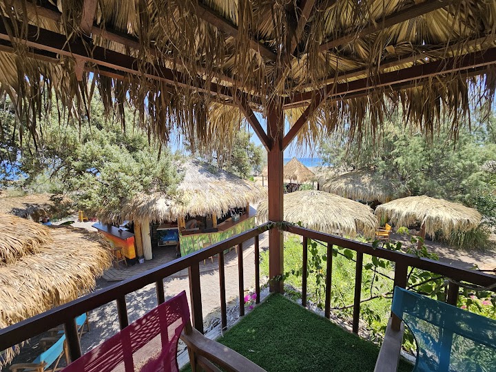 Watch our Mojito beach bar review